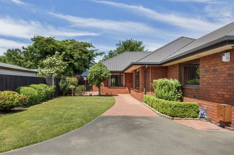 Photo of property in 17 Worthy Street, Ilam, Christchurch, 8041