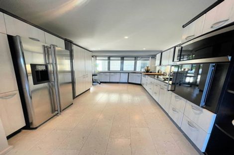 Photo of property in Beauport Apartments, 30u2 The Crescent, Roseneath, Wellington, 6011