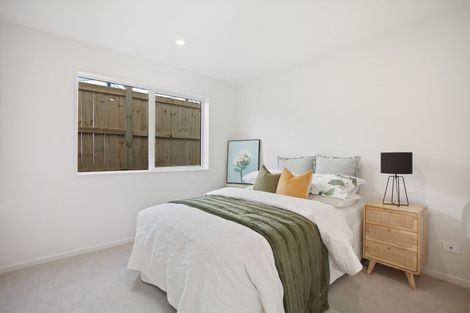 Photo of property in 39c Sorrel Crescent, Bucklands Beach, Auckland, 2012