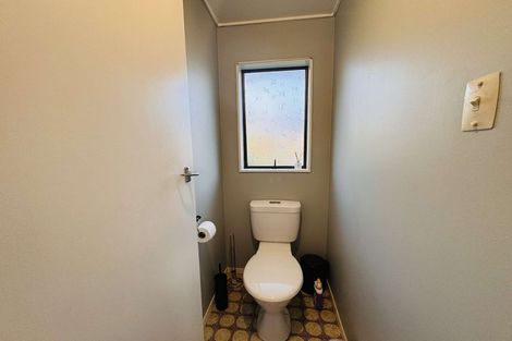 Photo of property in 11b Kaimanawa Street, Kelvin Grove, Palmerston North, 4414