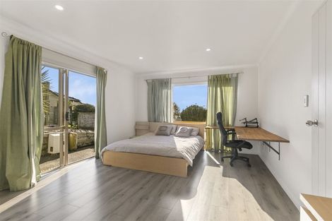 Photo of property in 40 Spoonbill Place, Unsworth Heights, Auckland, 0632