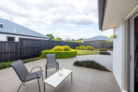 Photo of property in 51 Saint James Drive, Huntington, Hamilton, 3210