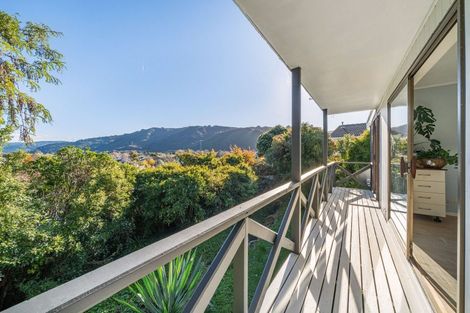 Photo of property in 11 Roband Crescent, Brown Owl, Upper Hutt, 5018