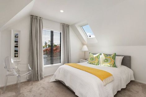 Photo of property in 2 Wairarapa Terrace, Merivale, Christchurch, 8014