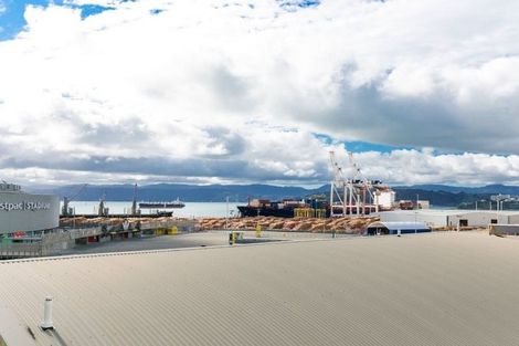 Photo of property in Endeavour Apartments, 125u6 Thorndon Quay, Pipitea, Wellington, 6011