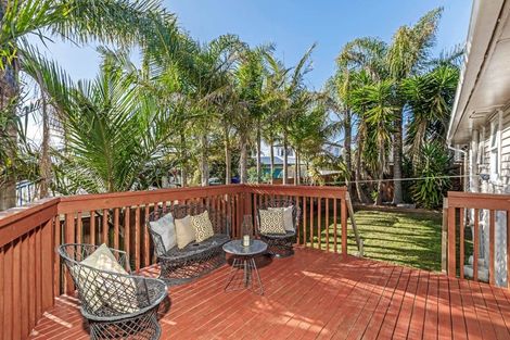 Photo of property in 31 Tiraumea Drive, Pakuranga, Auckland, 2010