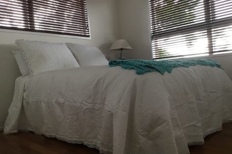 Photo of property in 2/233 Hurstmere Road, Takapuna, Auckland, 0622