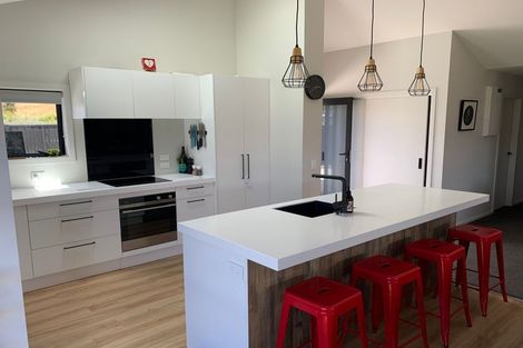 Photo of property in 39 Kingfisher Crescent, Albert Town, Wanaka, 9305