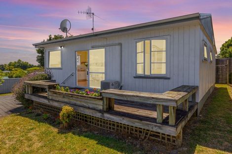 Photo of property in 38 Puriri Street, Hilltop, Taupo, 3330