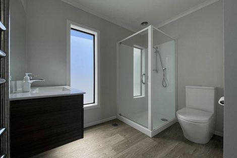 Photo of property in 12 Emmadale Lane, Hamilton East, Hamilton, 3216