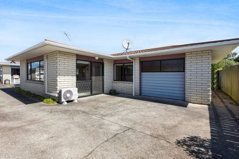Photo of property in 28c Tukapa Street, Westown, New Plymouth, 4310