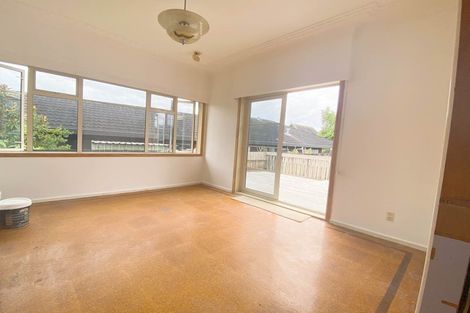 Photo of property in 277 Hobsonville Road, Hobsonville, Auckland, 0618