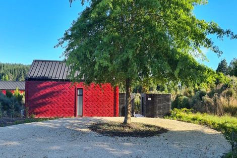 Photo of property in 21 Tarrant Road, Upper Moutere, 7173