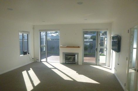 Photo of property in 64 Burnham Street, Seatoun, Wellington, 6022