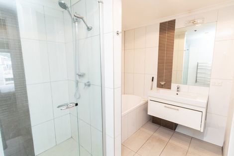 Photo of property in Bellagio Apartments, 9e/39 Taranaki Street, Te Aro, Wellington, 6011