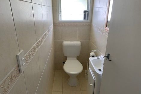 Photo of property in 25 Tamahere Drive, Glenfield, Auckland, 0629