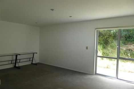 Photo of property in 42 Saddleback Grove, Karori, Wellington, 6012