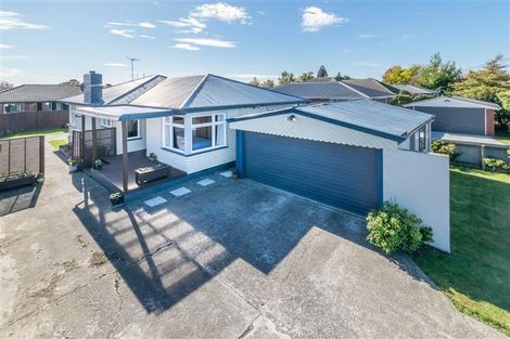 Photo of property in 15 Daniels Road, Redwood, Christchurch, 8051