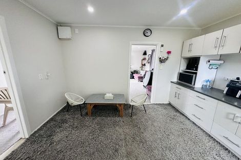 Photo of property in 27 Harper Street, Papakura, 2110