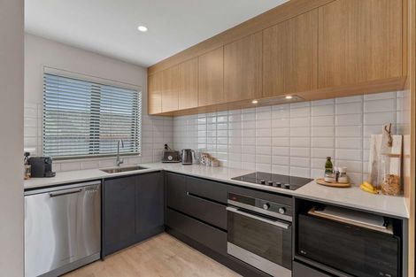 Photo of property in 6 Parenga Lane, Kumeu, 0810