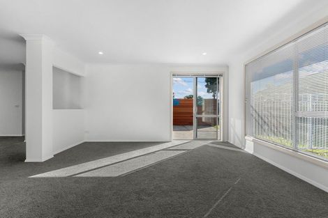 Photo of property in 82 Barbados Way, One Tree Point, 0118