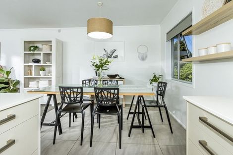 Photo of property in 1/169 Queen Street, Northcote Point, Auckland, 0627