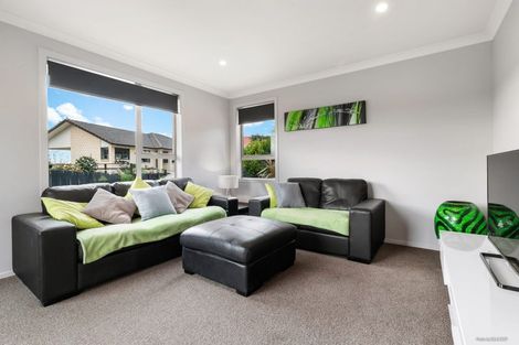 Photo of property in 9a Ripple Grove, Waiuku, 2123