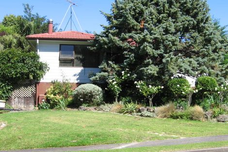 Photo of property in 24 Topliss Drive, Northcross, Auckland, 0632