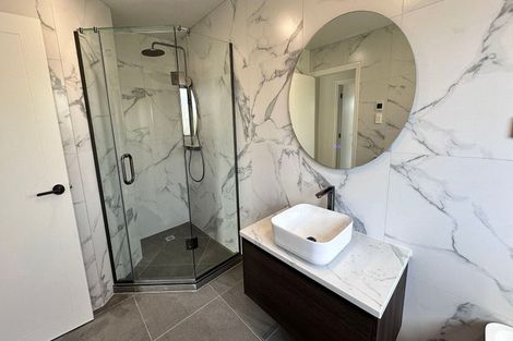 Photo of property in 19 Artesia Close, Shamrock Park, Auckland, 2016