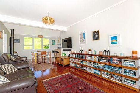 Photo of property in 15b Ratau Street, Mahia, 4198