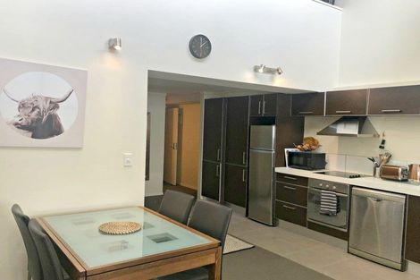 Photo of property in Las Olas De Cuba, 11/35 Torrens Terrace, Mount Cook, Wellington, 6011