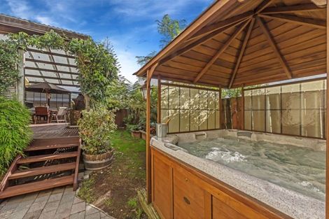 Photo of property in 38a Holiday Road, Stanmore Bay, Whangaparaoa, 0932
