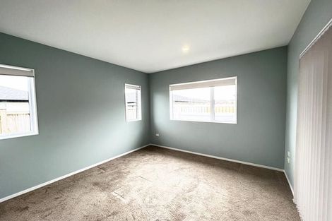 Photo of property in 40 Holcroft Street, Papakura, 2110