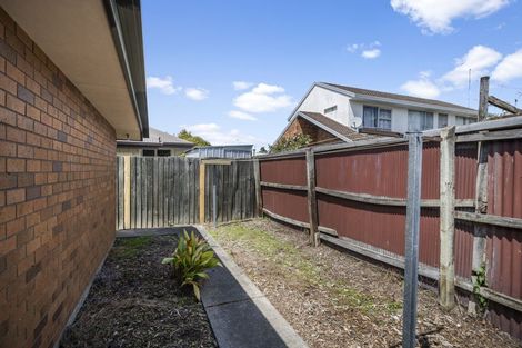 Photo of property in 9 Wittys Road, Avonhead, Christchurch, 8042