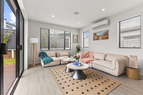 Photo of property in 66 Kano Way, Hobsonville, Auckland, 0616