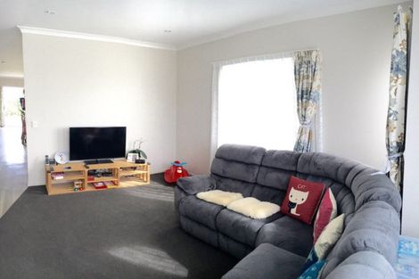 Photo of property in 4 Toheroa Street, Hobsonville, Auckland, 0616