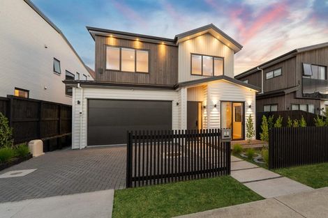 Photo of property in 2 Pukeko Road, Hobsonville, 0616