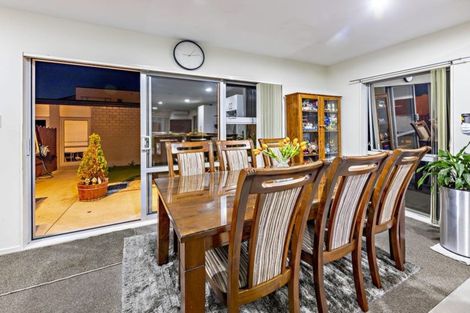 Photo of property in 65 Popokatea Drive, Takanini, 2112