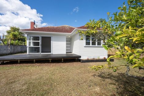 Photo of property in 494 Swanson Road, Ranui, Auckland, 0612