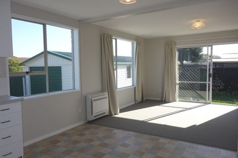 Photo of property in 2/5 Helanca Avenue, Wainoni, Christchurch, 8061