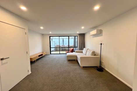 Photo of property in 40 Cessna Crescent, Mangere, Auckland, 2022