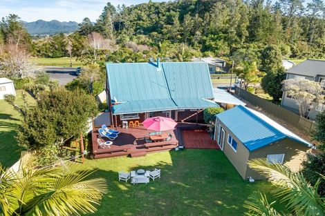 Photo of property in 127 Mckellar Place, Whangamata, 3620