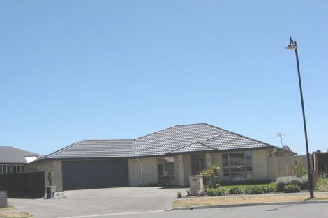Photo of property in 15 Orewa Close, Parklands, Christchurch, 8083