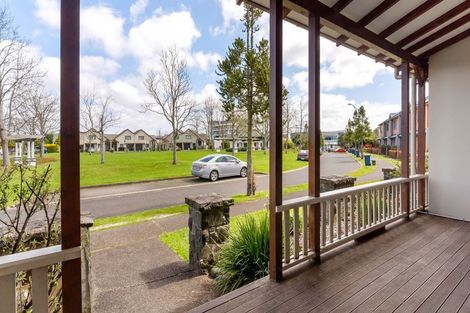 Photo of property in 3/8 Tuscany Way, Te Atatu Peninsula, Auckland, 0610