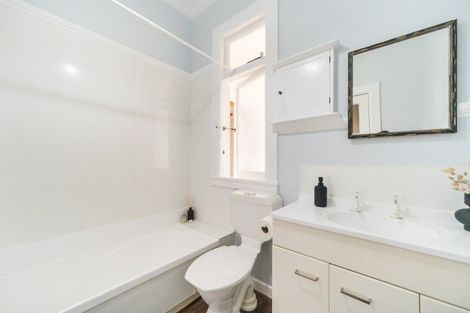 Photo of property in 55 Lyndhurst Street, Takaro, Palmerston North, 4412