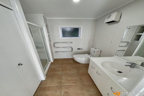 Photo of property in 1/3 Manutara Avenue, Forrest Hill, Auckland, 0620