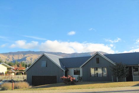 Photo of property in 26 Kings Drive, Wanaka, 9305