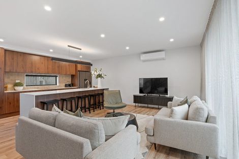 Photo of property in 49b Browns Road, St Albans, Christchurch, 8014