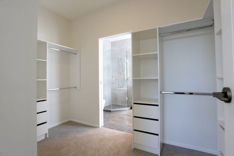 Photo of property in 1a Kirkdale Place, Northcross, Auckland, 0632