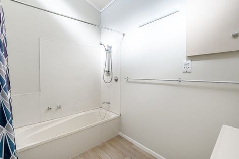 Photo of property in 17a Seaview Road, Otumoetai, Tauranga, 3110